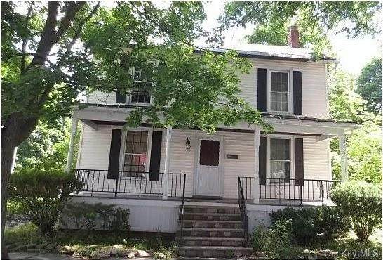 176 Ball Street - Photo 1