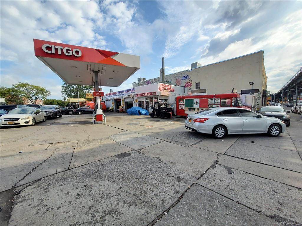 1441 Westchester Avenue - Photo 1