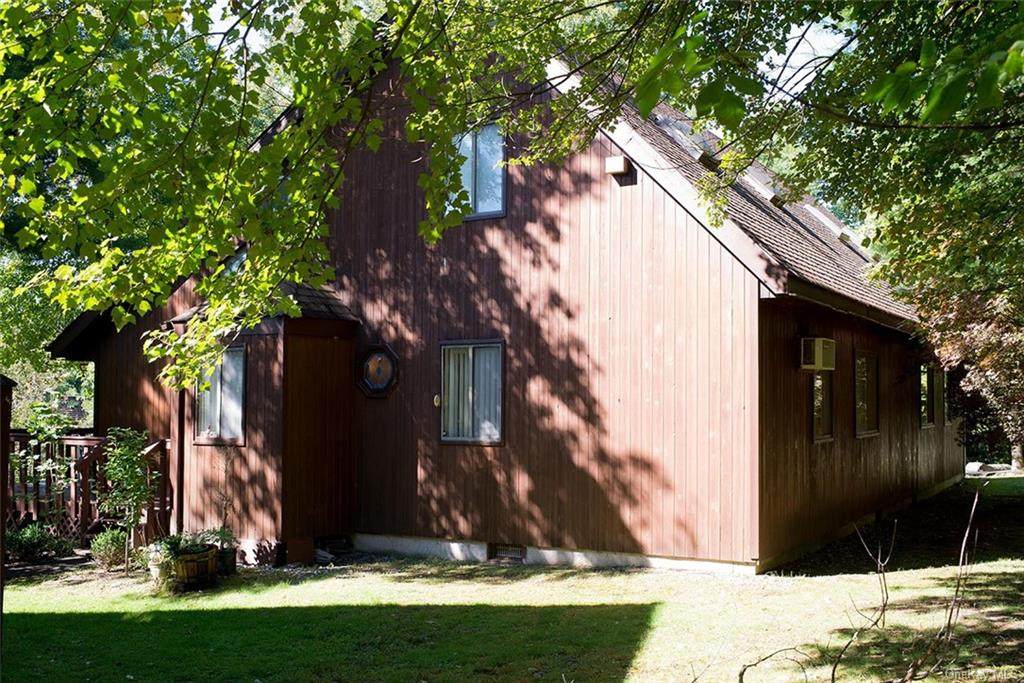 3 Lakeview Terrace - Photo 1