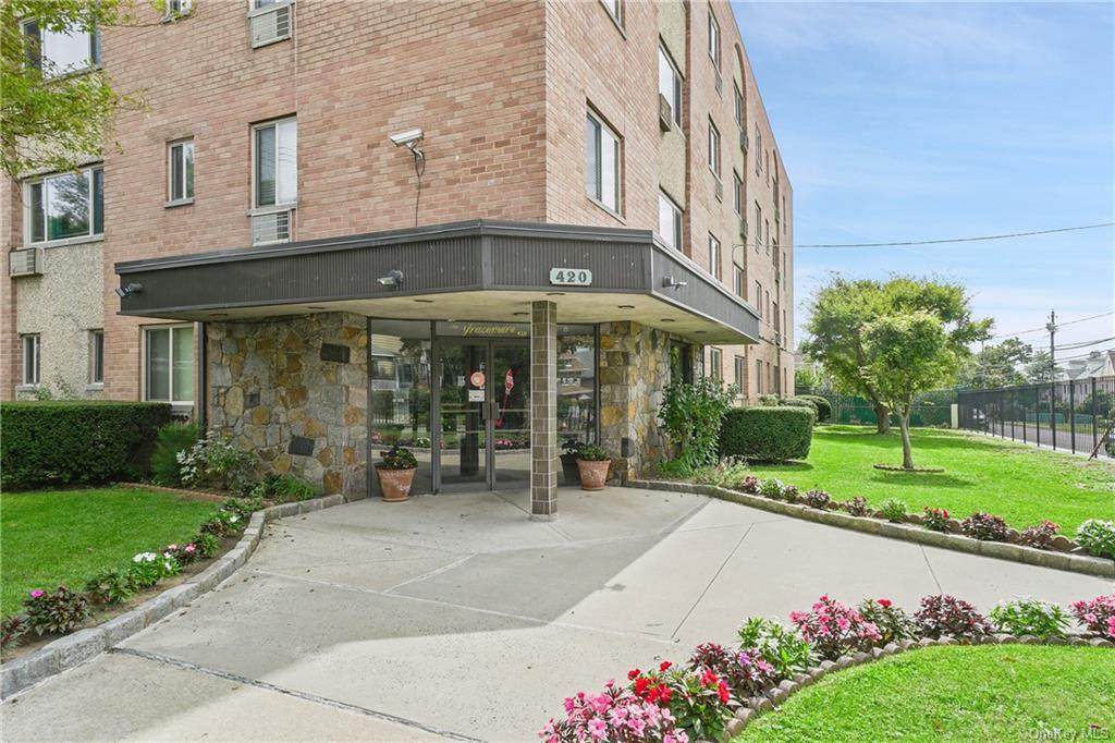420 Palisade Avenue - Photo 1