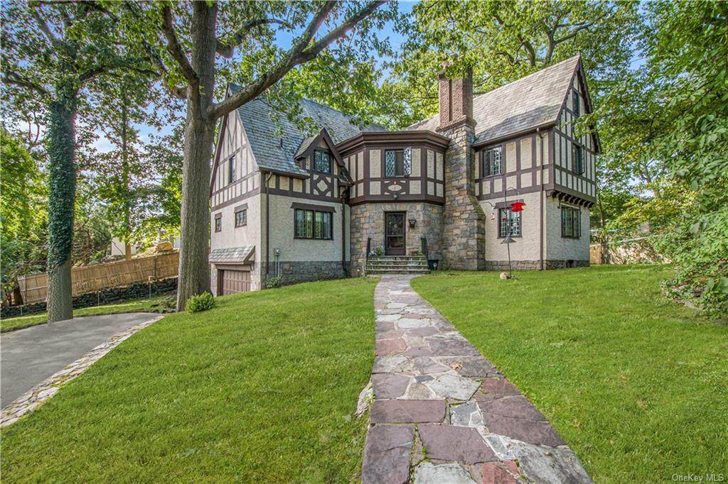 22 Normandy Lane - Photo 1