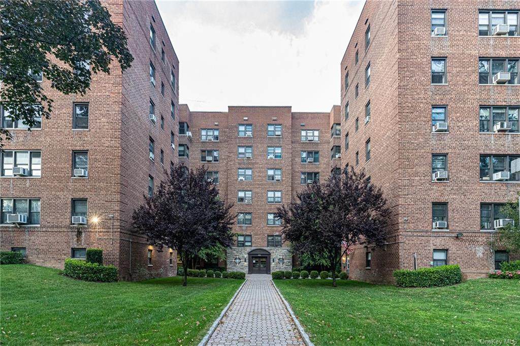 505 Lincoln Avenue - Photo 1