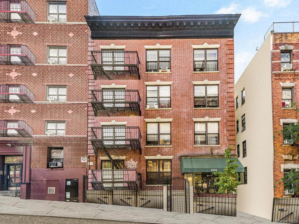 2323 Loring Pl N Place - Photo 1