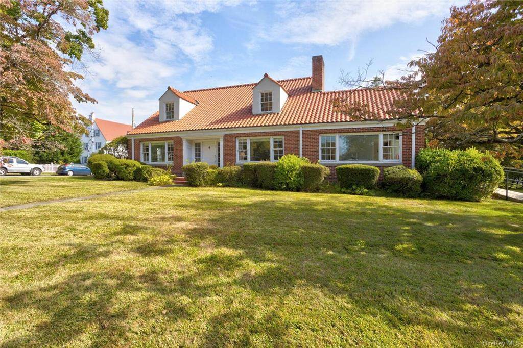 99 Putnam Avenue - Photo 1