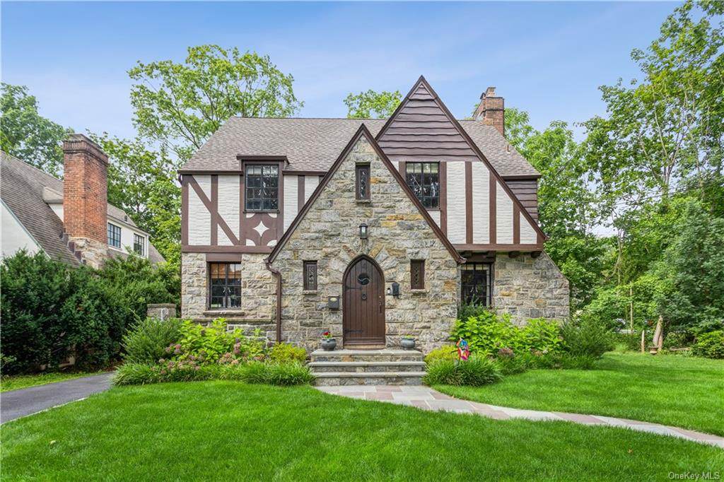4 Ellsworth Street - Photo 1