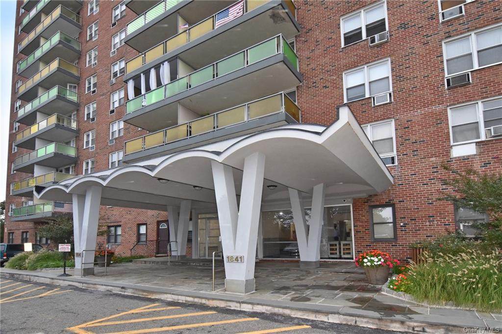 1841 Central Park Avenue - Photo 1