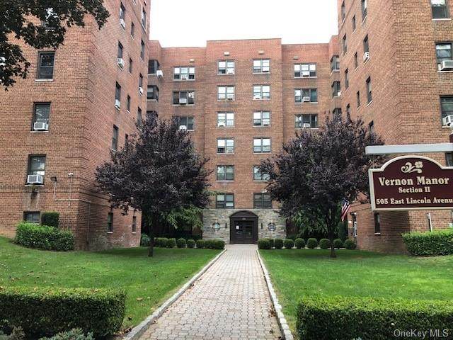 505 Lincoln Avenue - Photo 1