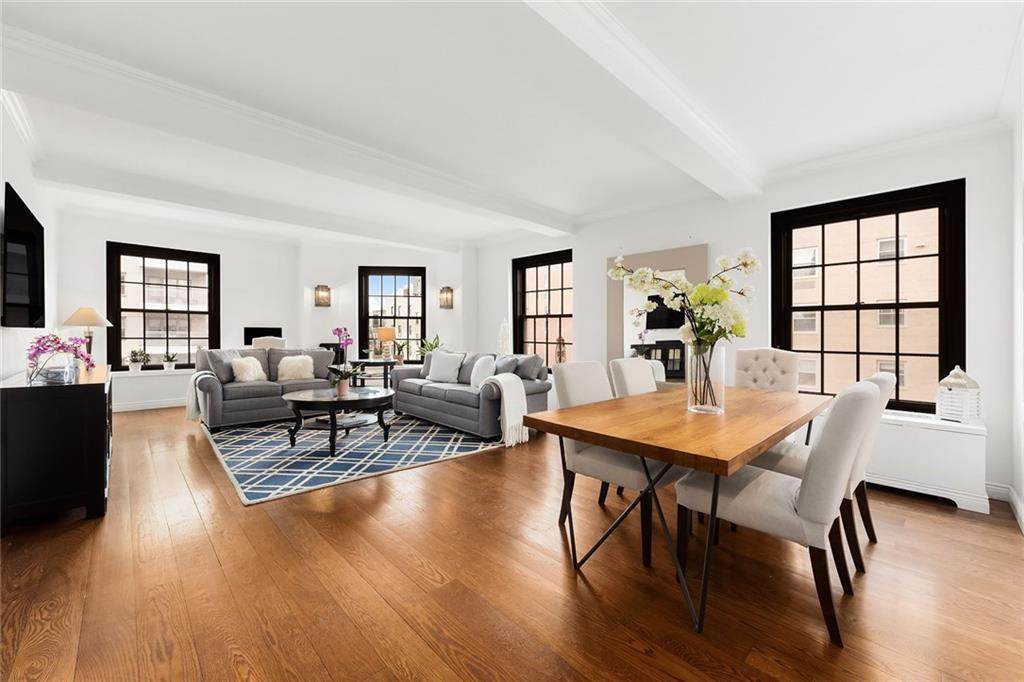 1 Fifth Avenue - Photo 1