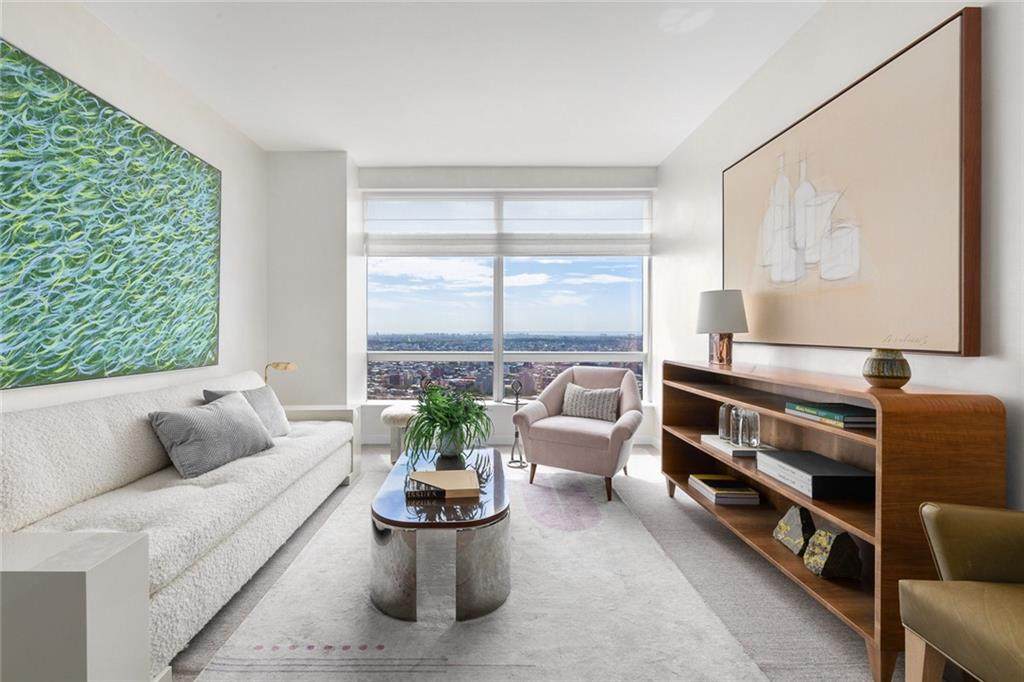 138 Willoughby Street - Photo 1