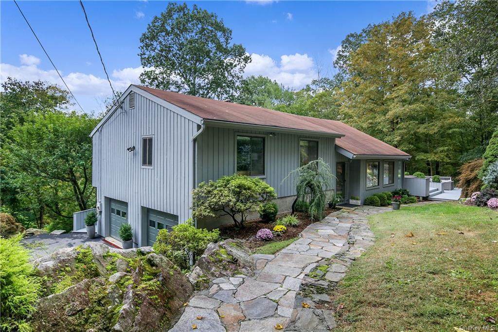 6 Manor Drive - Photo 1