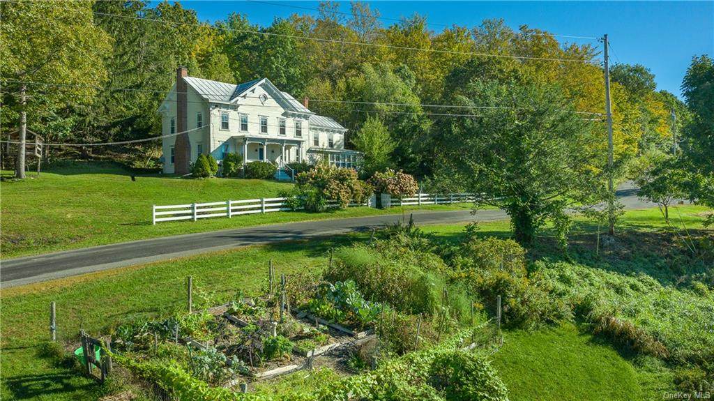 132 Decker Road - Photo 1