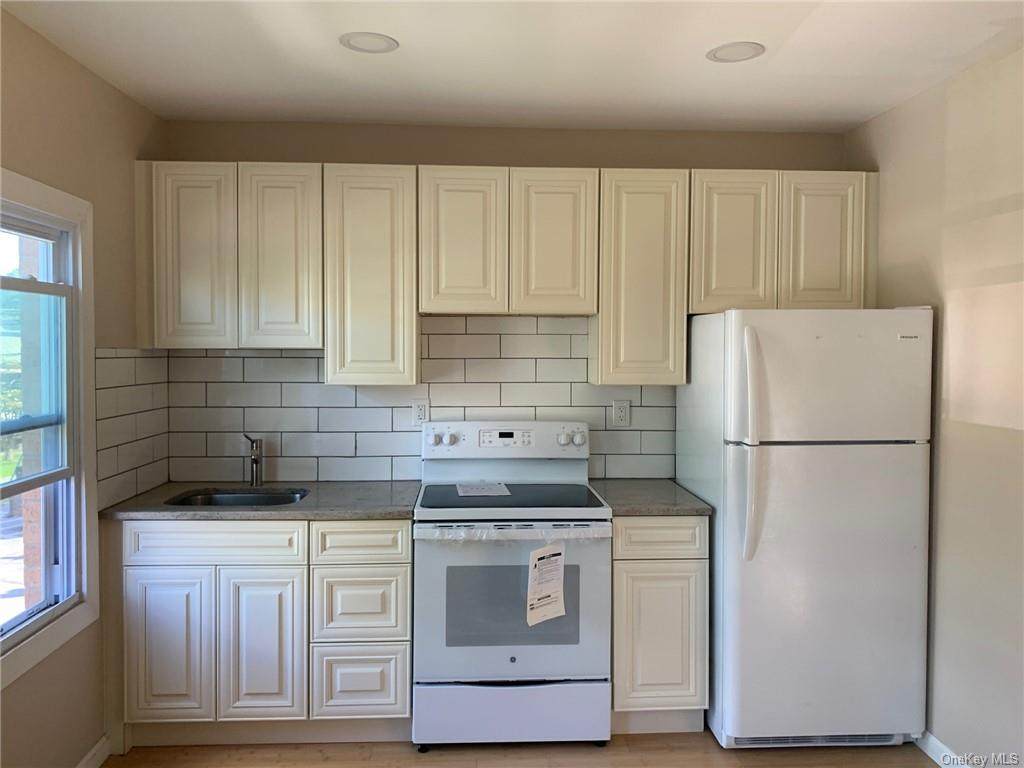 186 Harrison Avenue - Photo 1