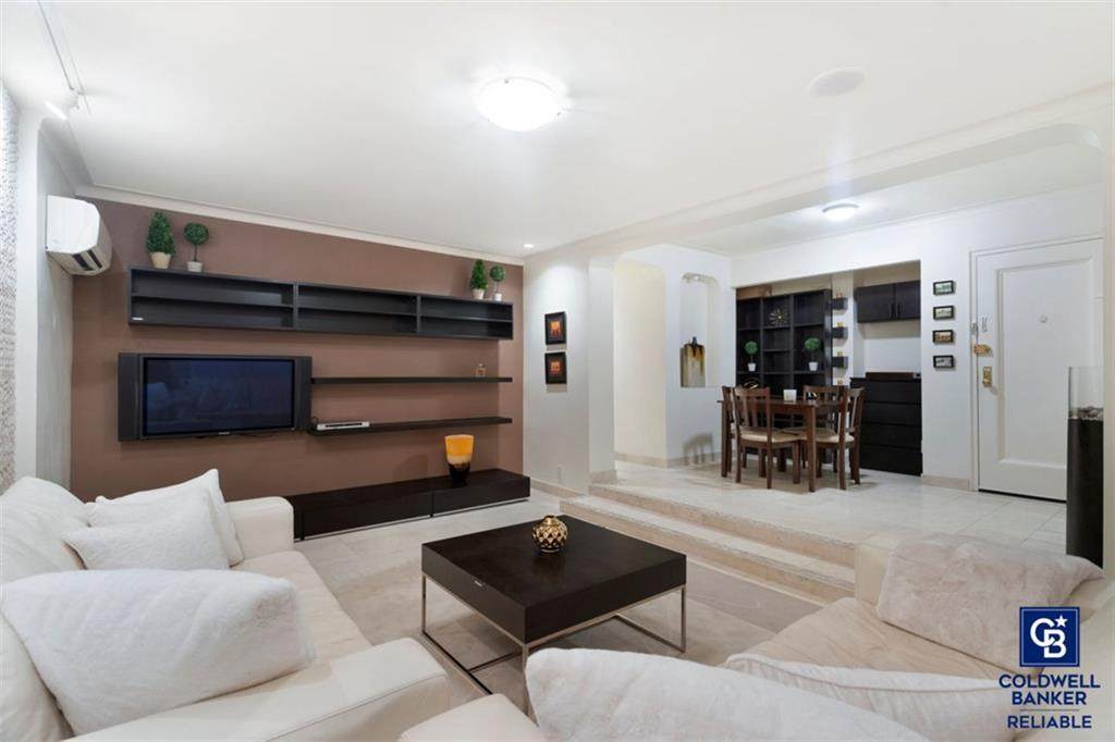 300 W 72nd Street - Photo 1