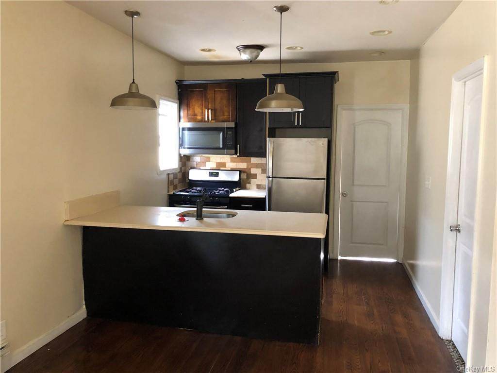 16828 106 Avenue - Photo 1