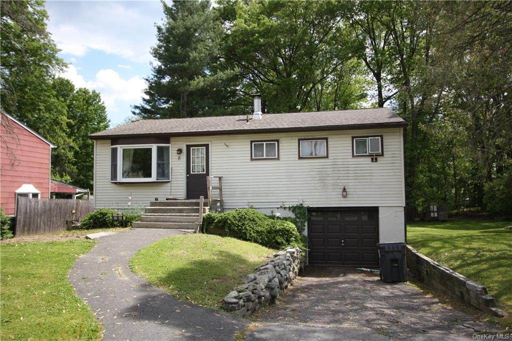 8 Linden Drive - Photo 1