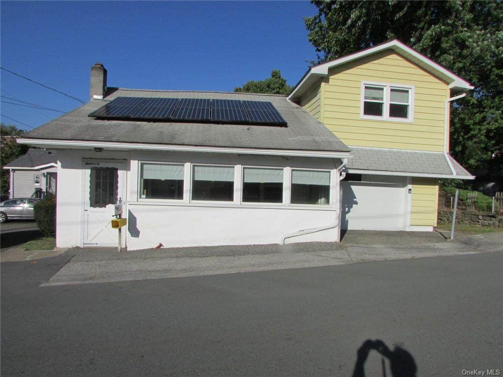 6 Bradford Avenue - Photo 1