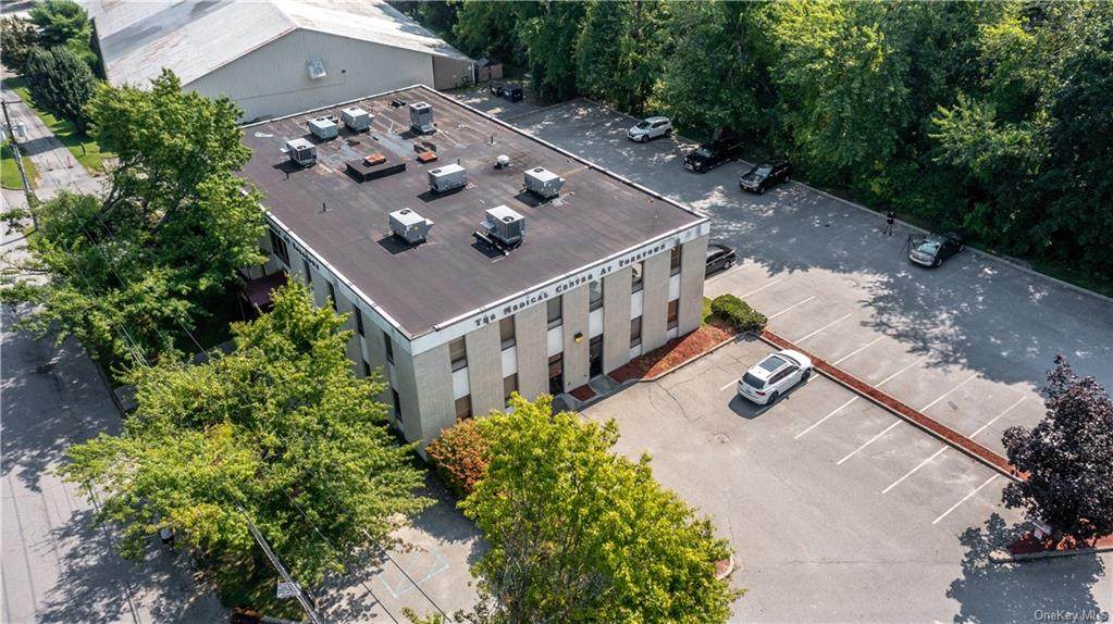225 Veterans Road - Photo 1