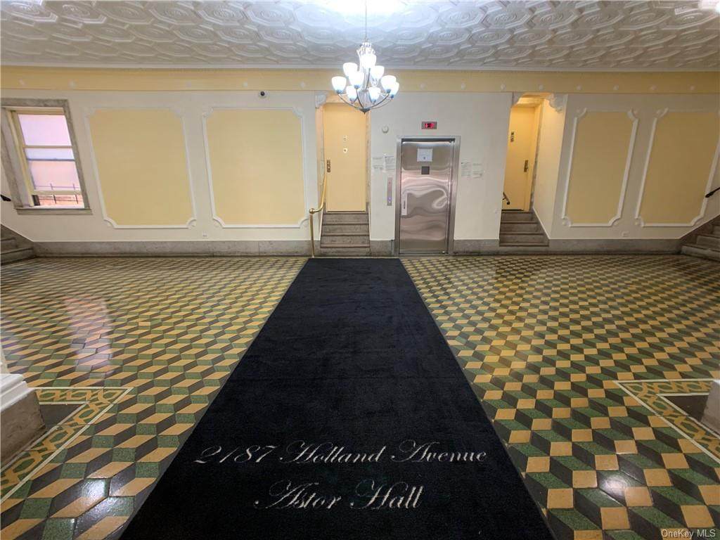 2187 Holland Avenue - Photo 1