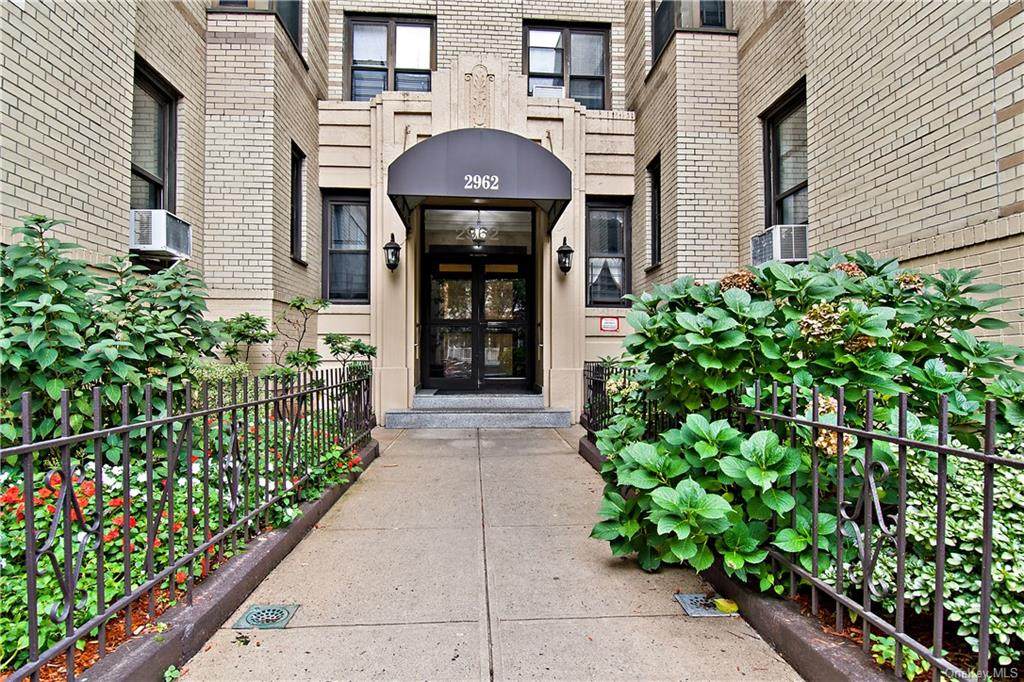 2962 Decatur Avenue - Photo 1
