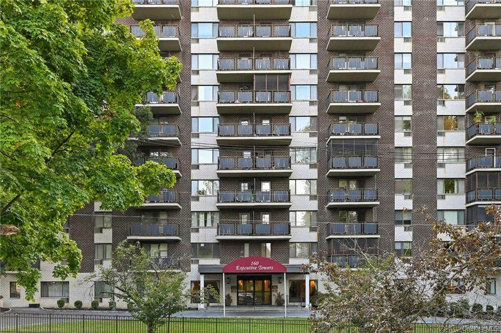 160 Acadeny Street - Photo 1