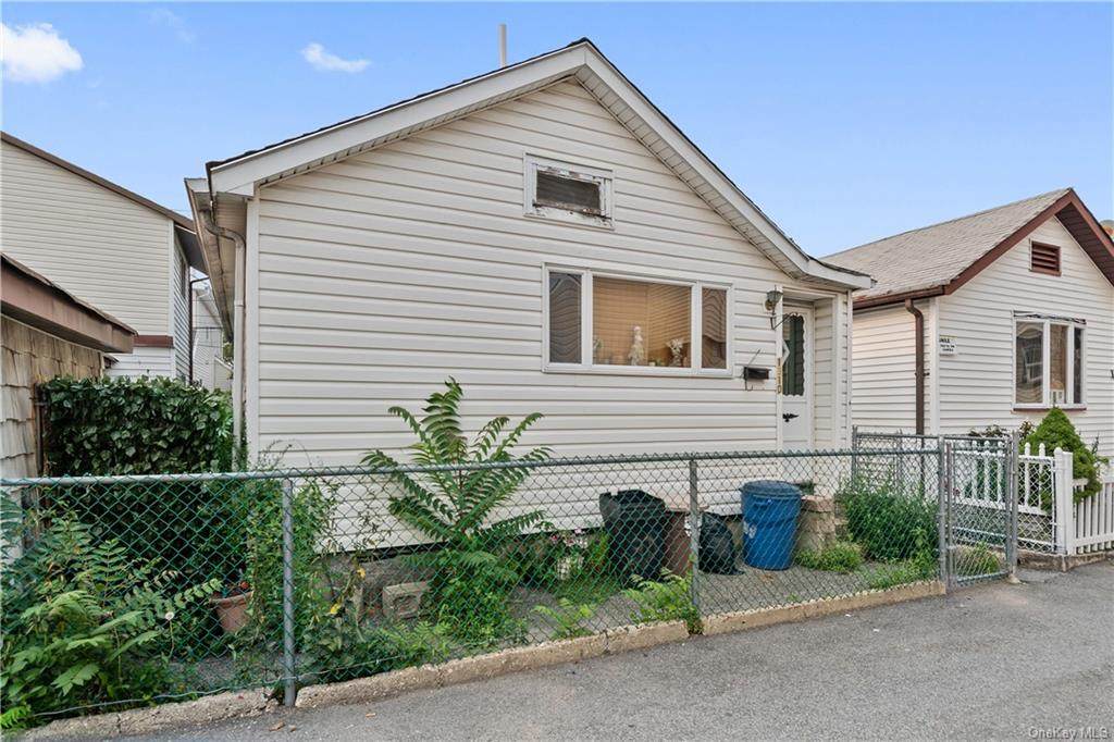 131 Edgewater Park - Photo 1