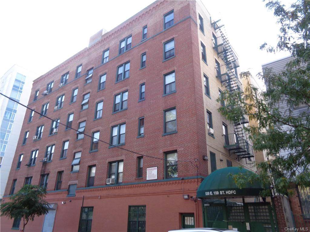 530 159th Street - Photo 1