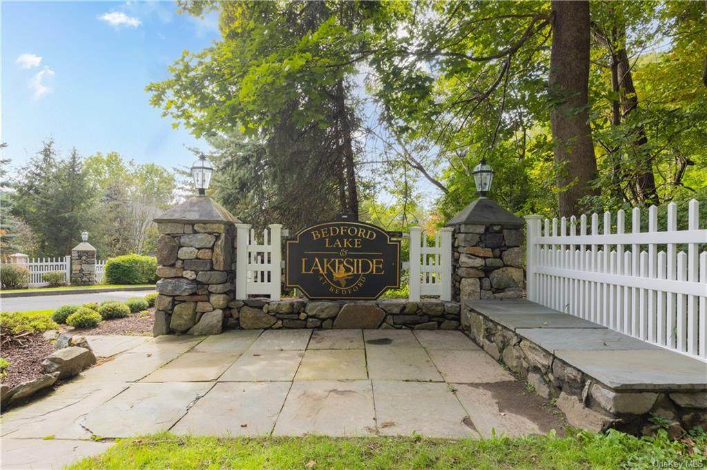 15 Lake Marie Lane - Photo 1