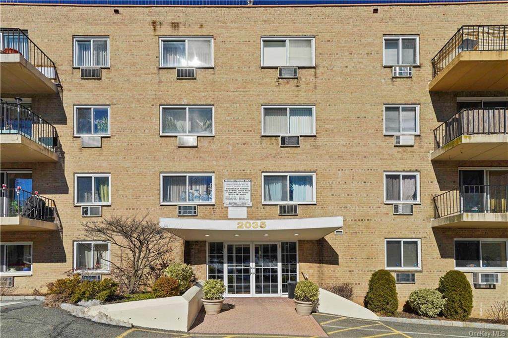 2035 Central Park Avenue - Photo 1