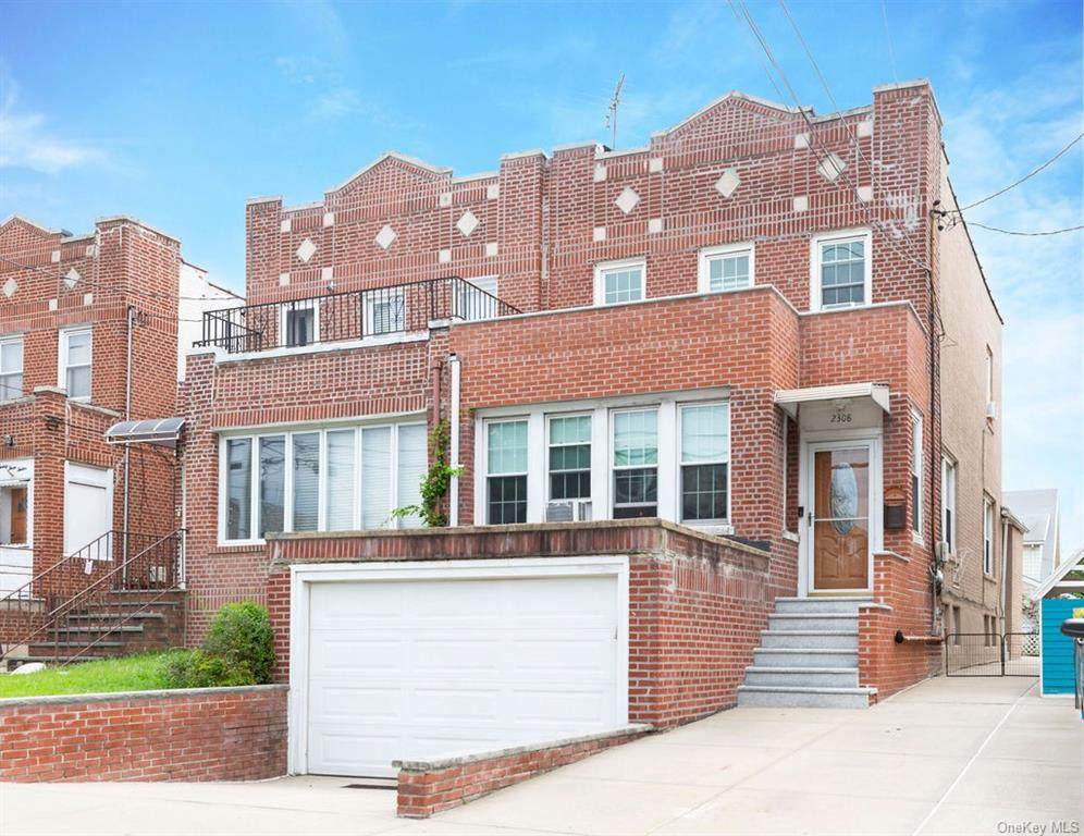 2308 Laconia Avenue - Photo 1