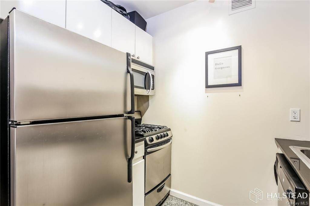 201 72nd Street - Photo 1