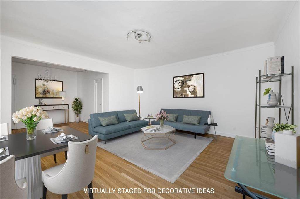 915 E 17th Street - Photo 1