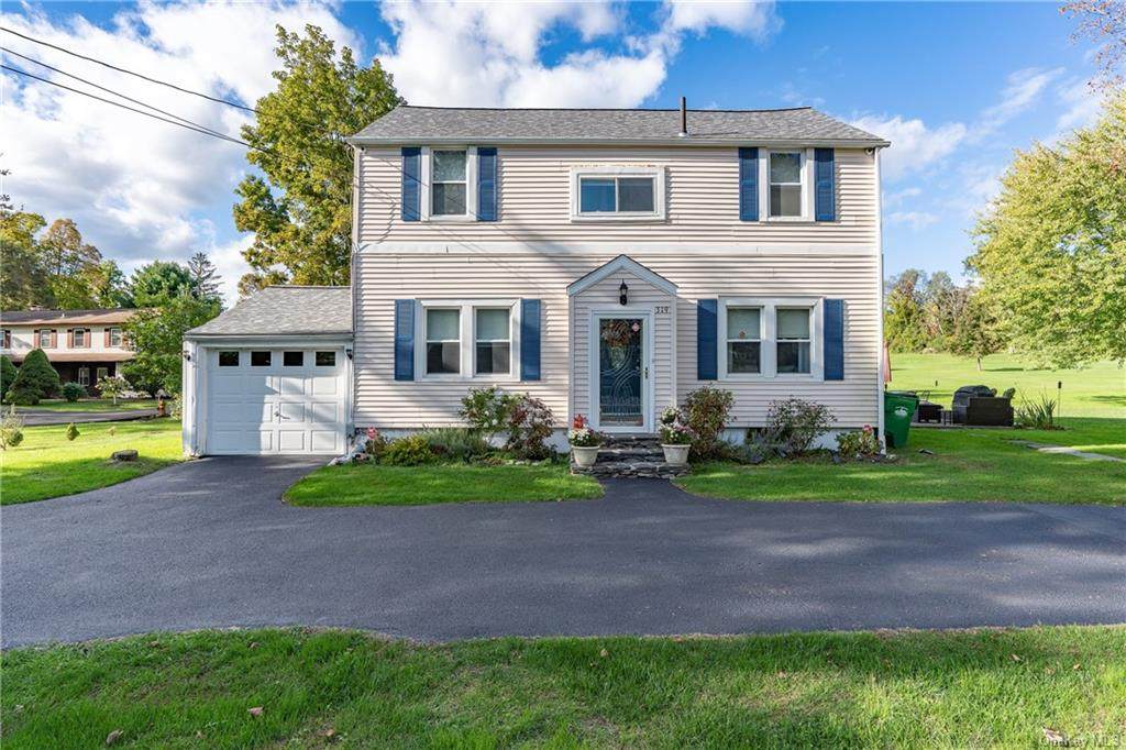 319 Beekman Road - Photo 1