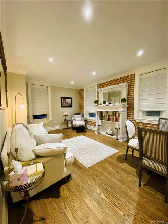 1326 Madison Avenue - Photo 1