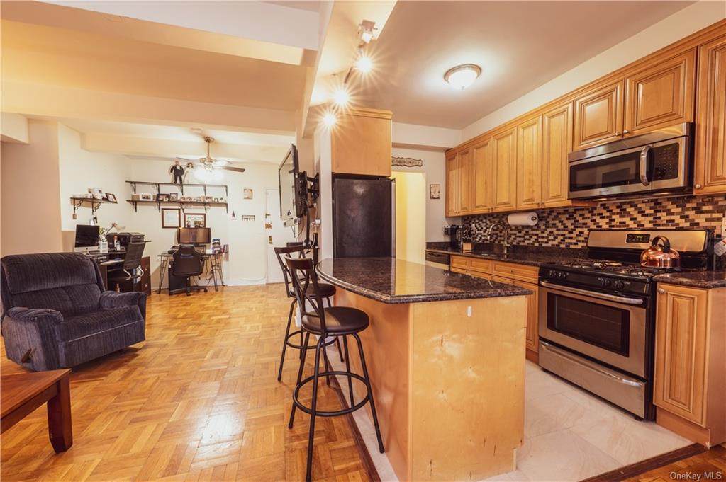 4 Sadore Lane - Photo 1