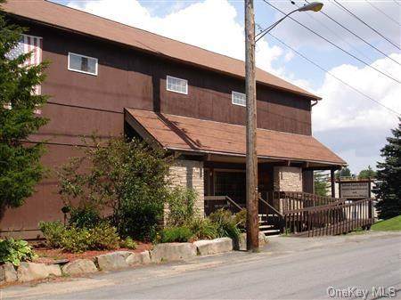 6 Wierk Avenue - Photo 1