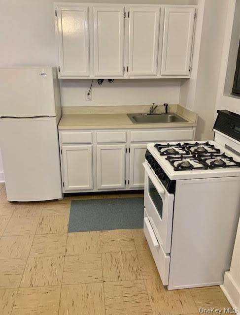 155 East 2nd Street - Photo 1