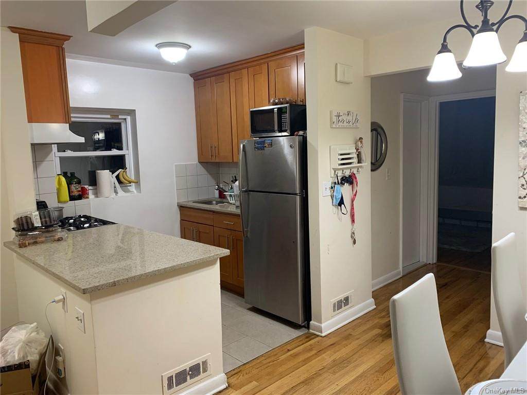 4185 Tremont Avenue - Photo 1