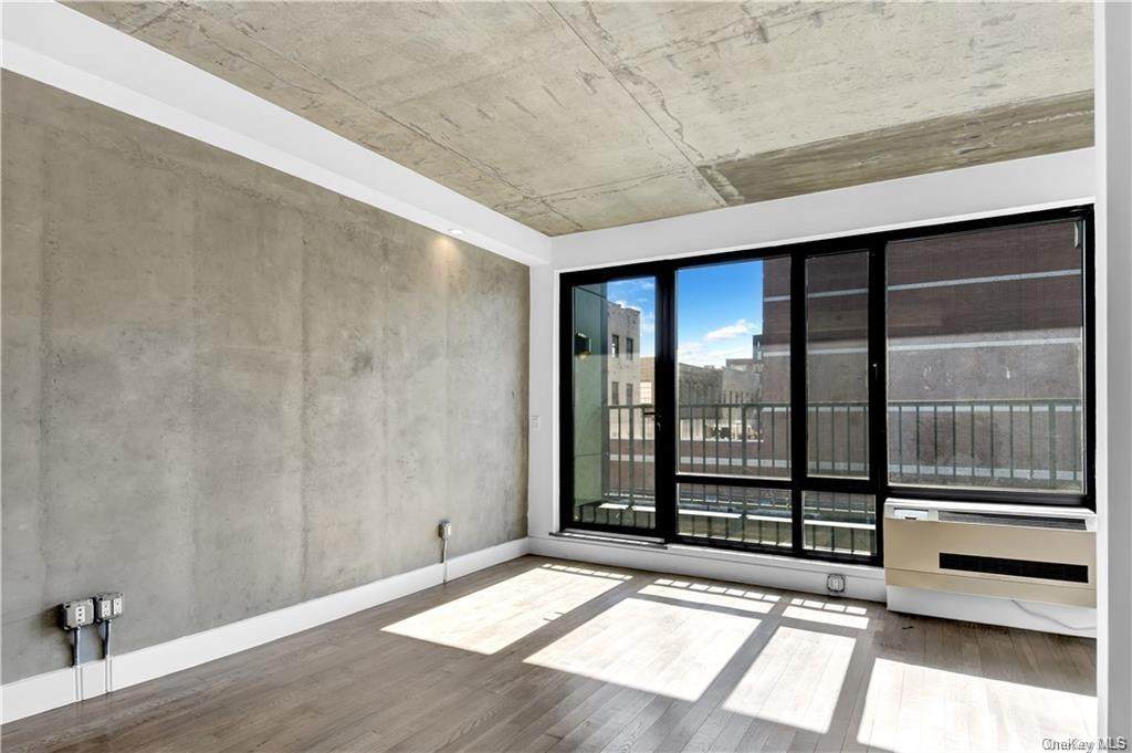 225 138th Street - Photo 1