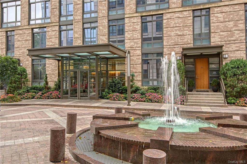 25 City Place - Photo 1