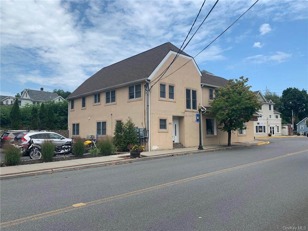 244 Tate Avenue - Photo 1