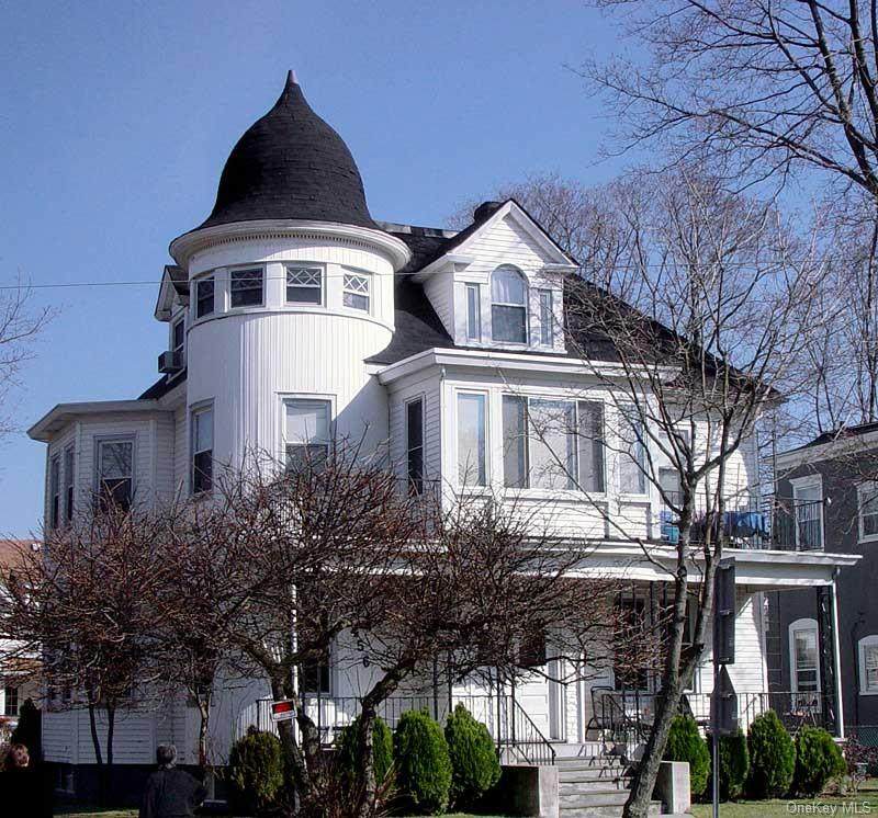 456 Broadway - Photo 1