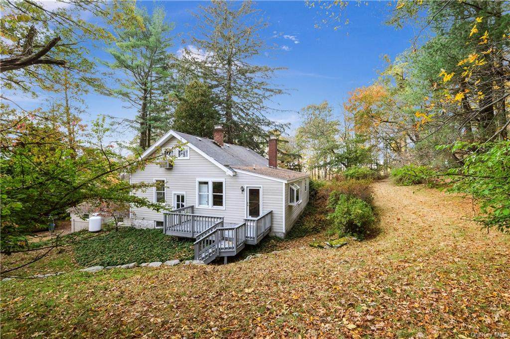 317 Millwood Road - Photo 1
