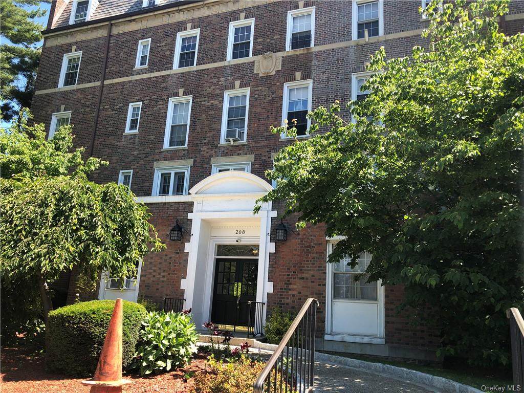 208 Center Avenue - Photo 1