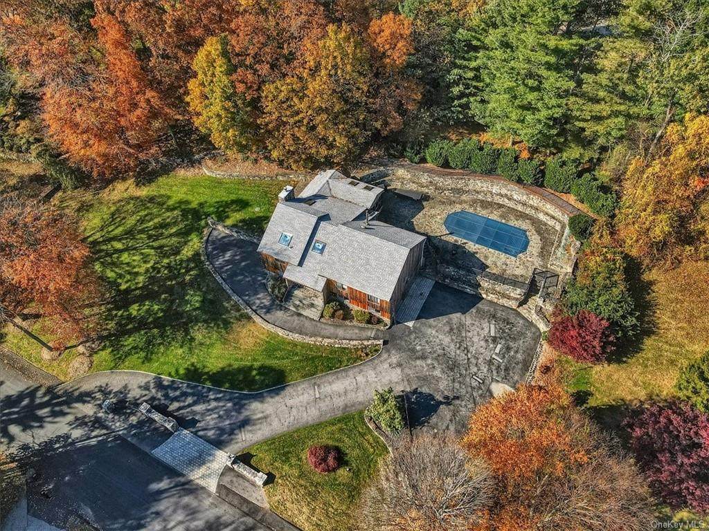 18 Fairmont Road - Photo 1