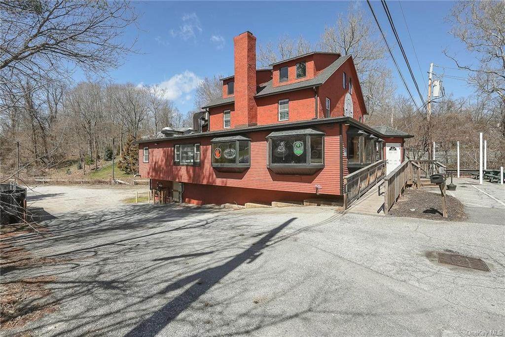 2016 Albany Post Road - Photo 1