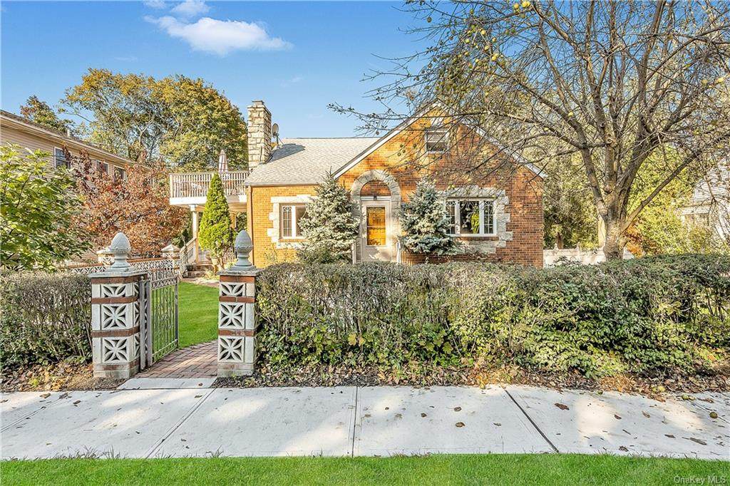87 Maple Street - Photo 1