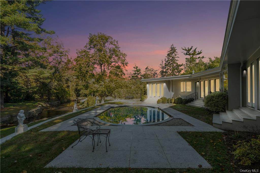 343 Purchase Street - Photo 1
