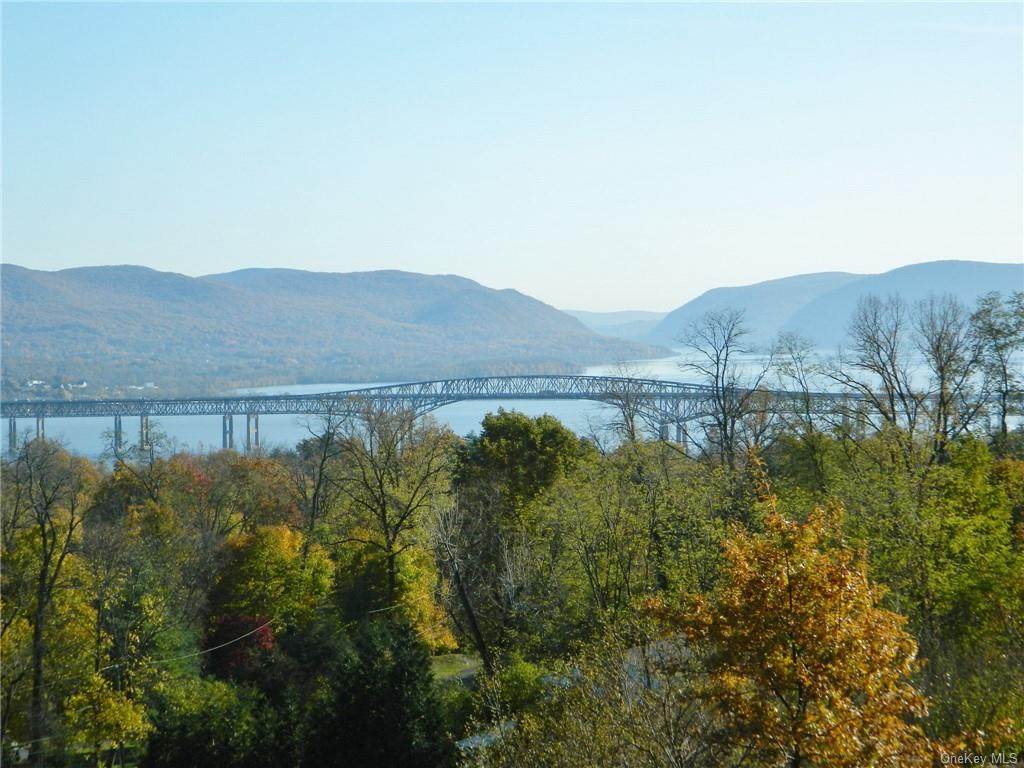 326 Balmville Lane - Photo 1