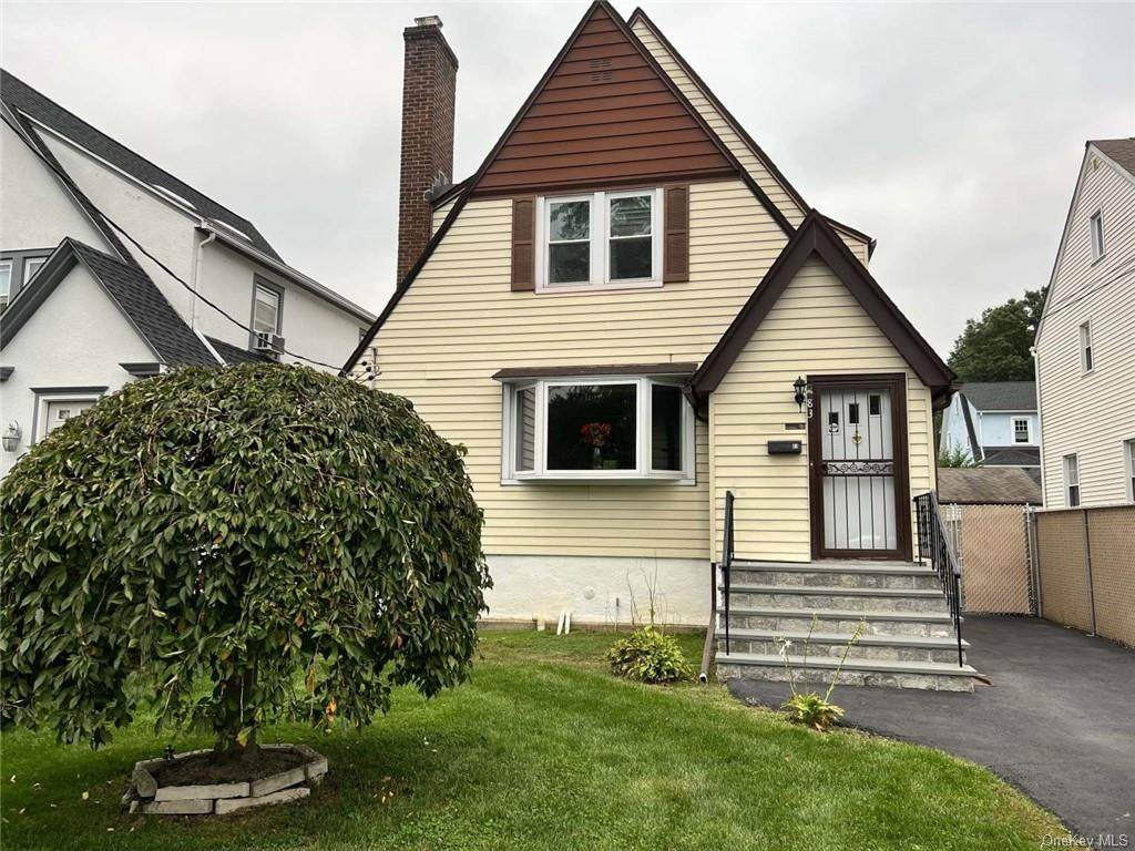 83 Longview Avenue - Photo 1