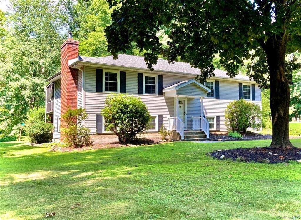 27 Kensington Drive - Photo 1